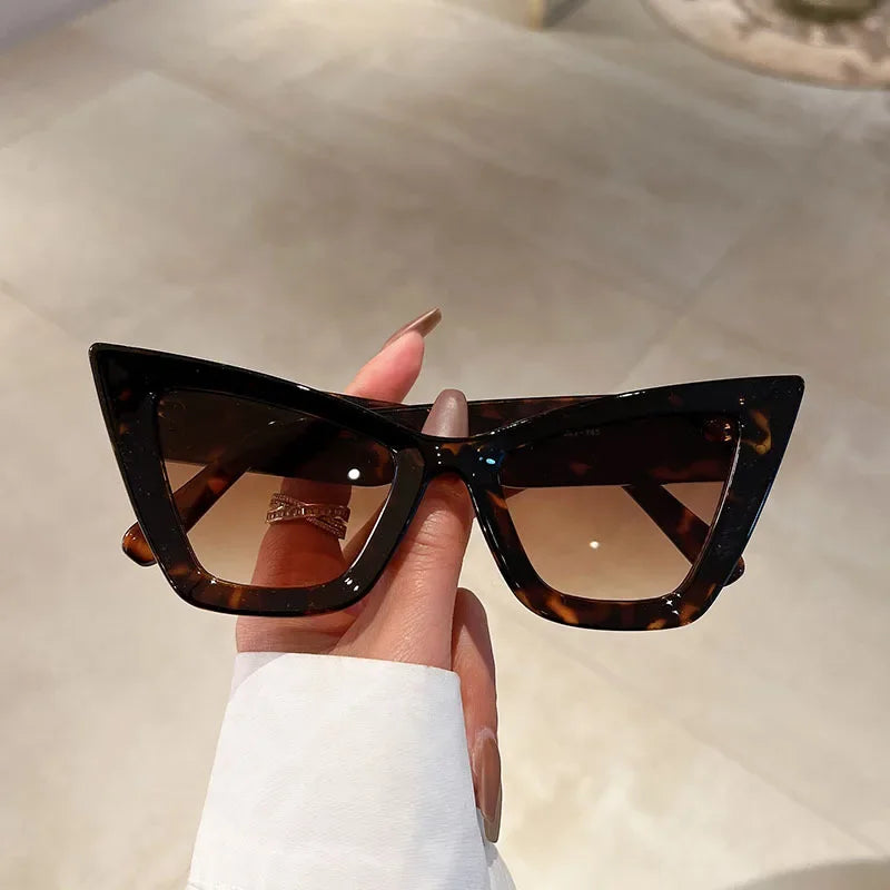 Vintage Oversized Cat Eye Trendy Punk Shades