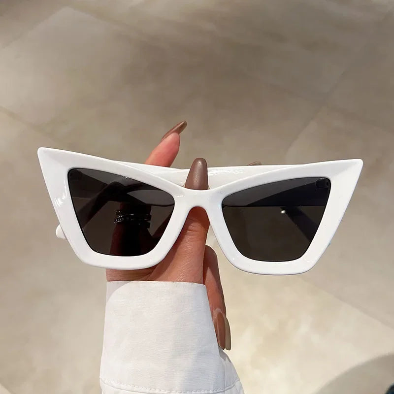 Vintage Oversized Cat Eye Trendy Punk Shades