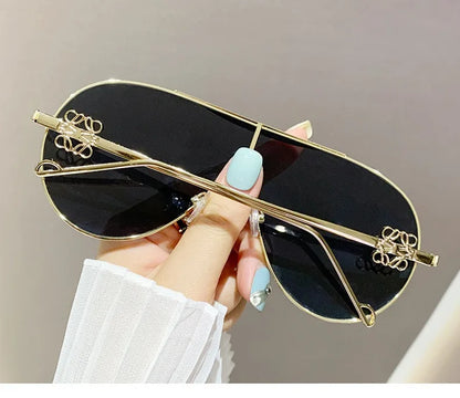 Oversized One-piece Metal Women's Sunglasses