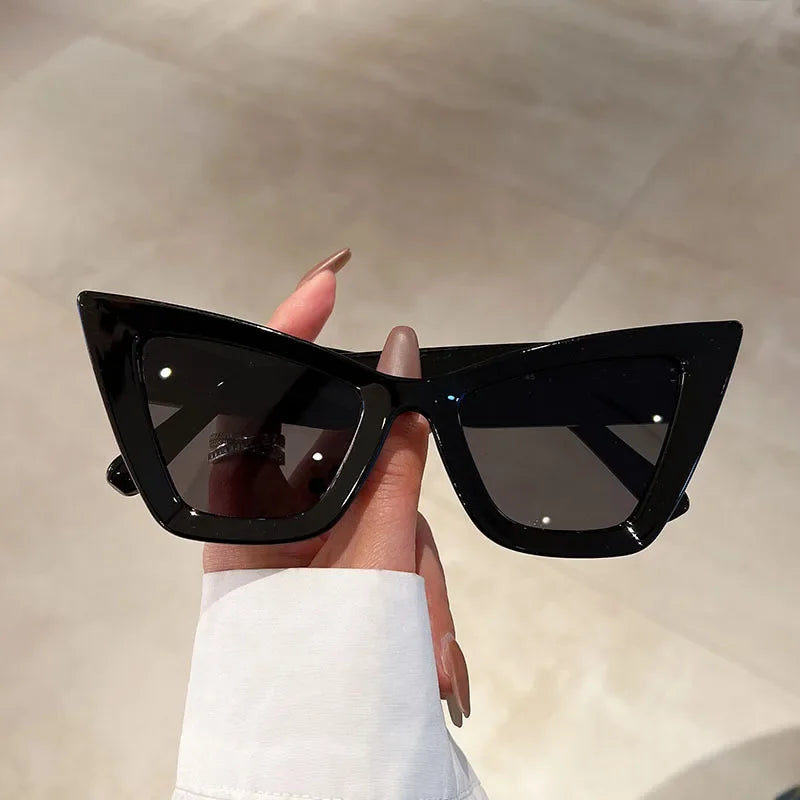 Vintage Oversized Cat Eye Trendy Punk Shades
